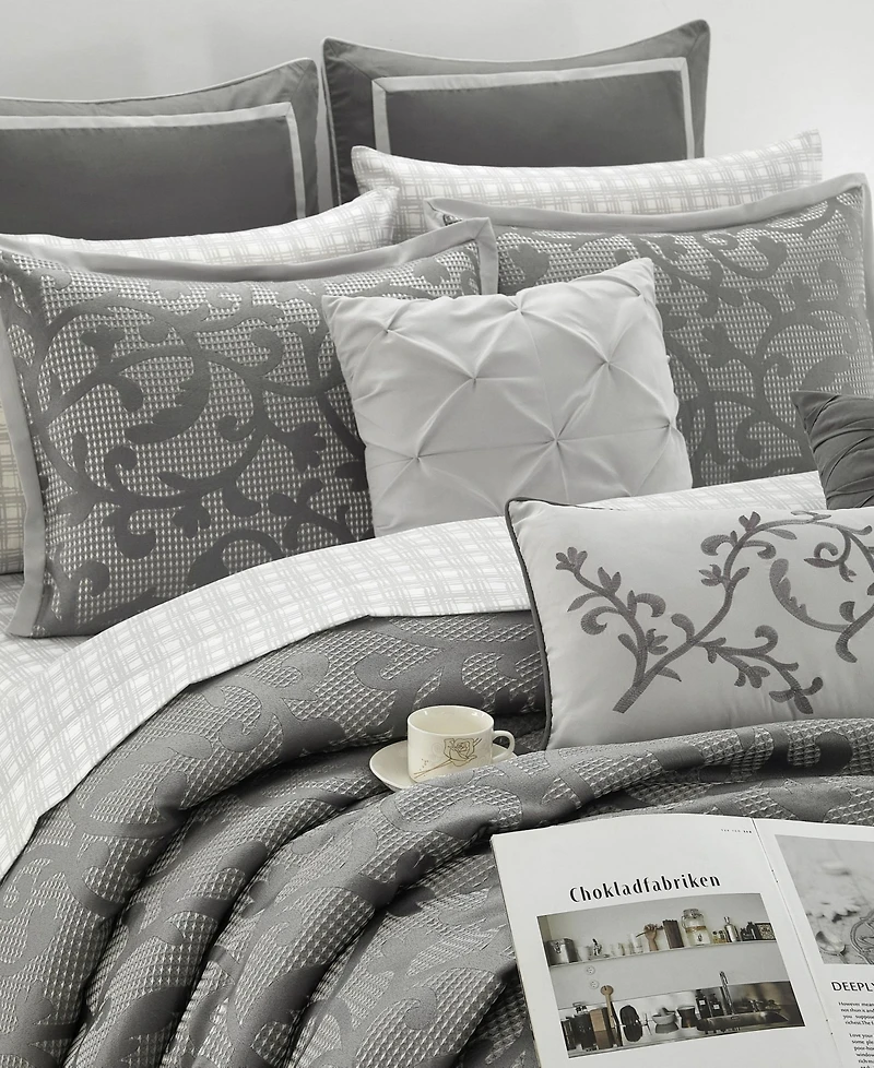 Stratford Park Johnella Paisley 14-Pc. Comforter Set