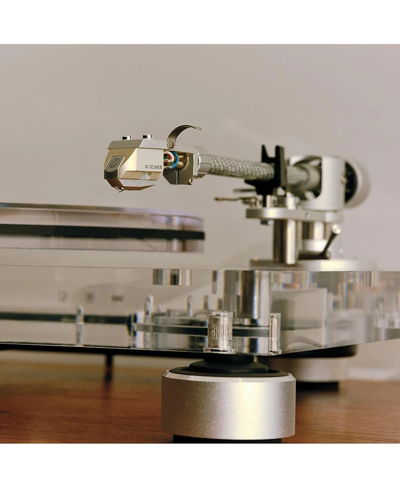 Audio-Technica At-LPA2 Fully Manual Belt-Drive Turntable