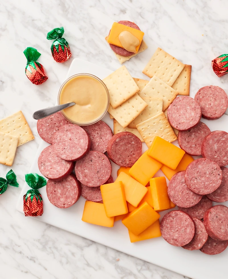 Hickory Farms Fall Savory Farmhouse Gift Box, 14 Piece