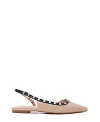 Berness OdinaPyramid Stud Flats