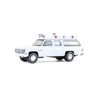 Greenlight Collectibles 1/64 1983 Chevrolet Suburban K20 Custom Deluxe Ambulance Plain White Hobby