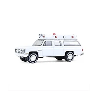 Greenlight Collectibles 1/64 1983 Chevrolet Suburban K20 Custom Deluxe Ambulance Plain White Hobby