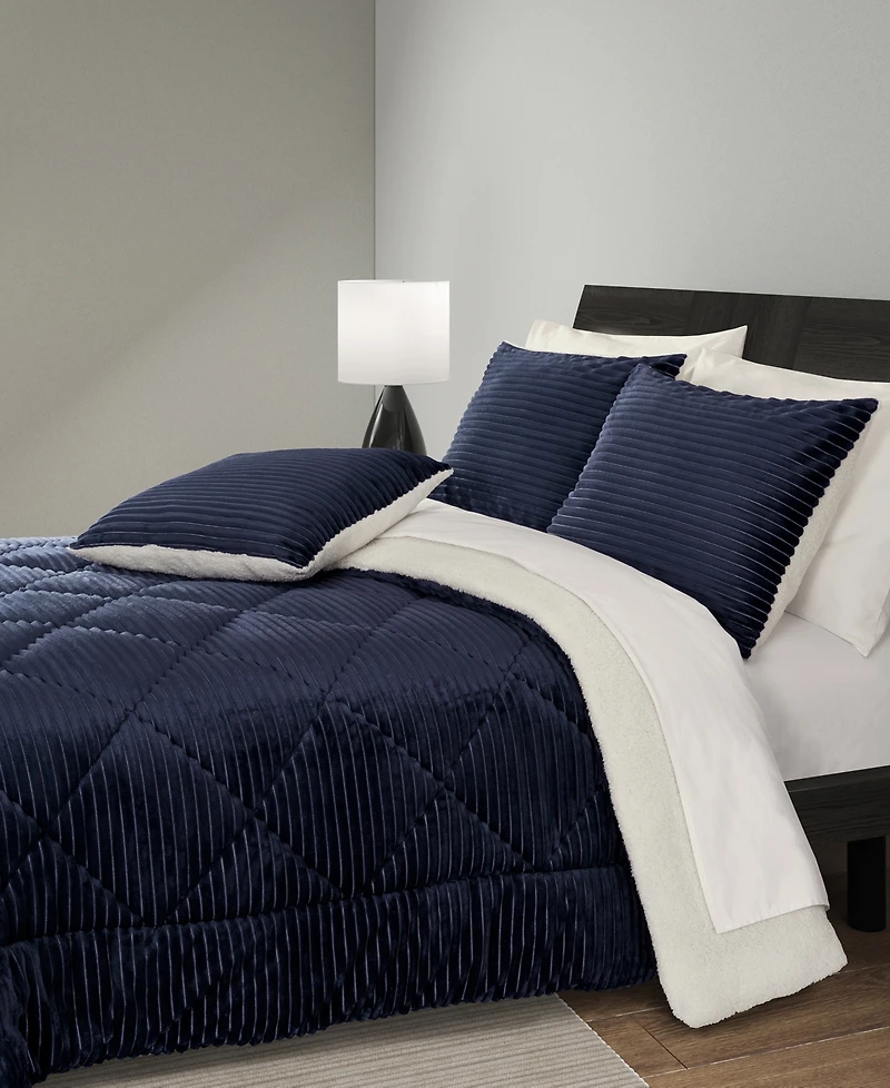 J Queen New York Everett Plush 3-Pc. Comforter Set