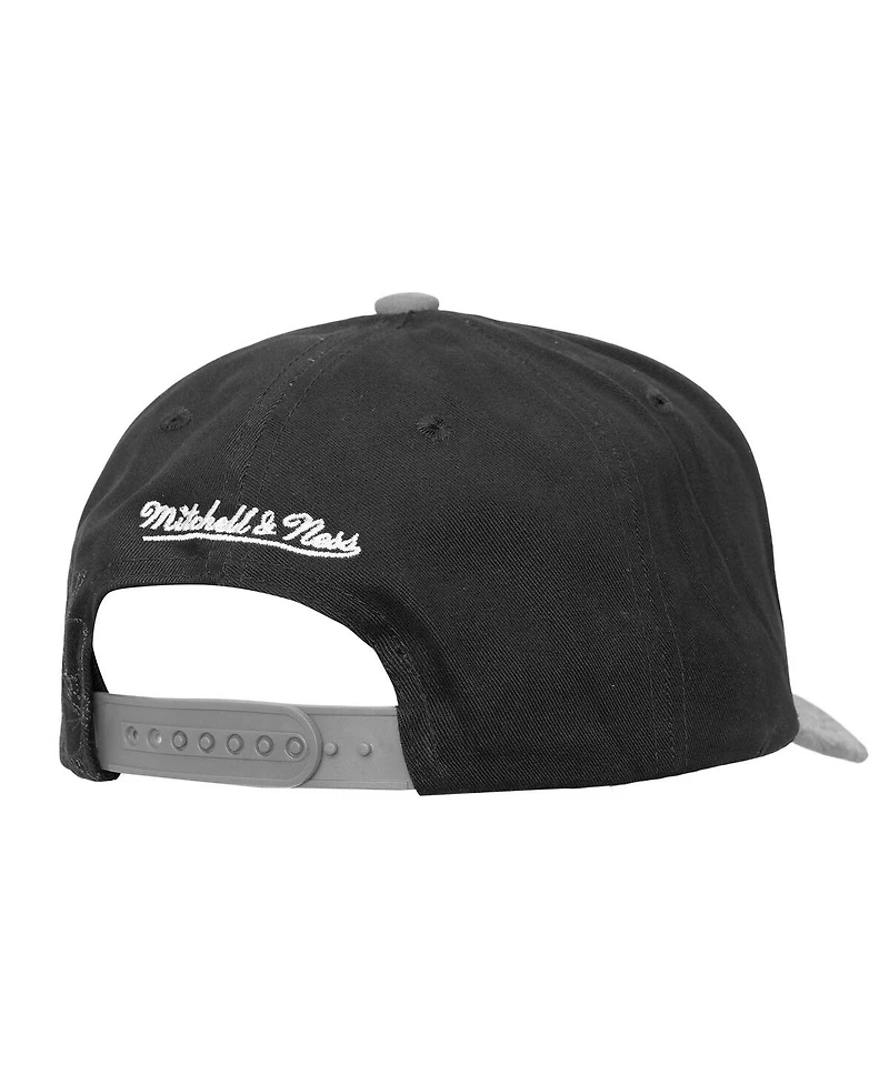 Mitchell & Ness Men's Black/Gray San Antonio Spurs May Flowers Adjustable Hat
