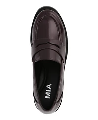 Mia Women's Yoani Round Toe Lug Sole Loafers
