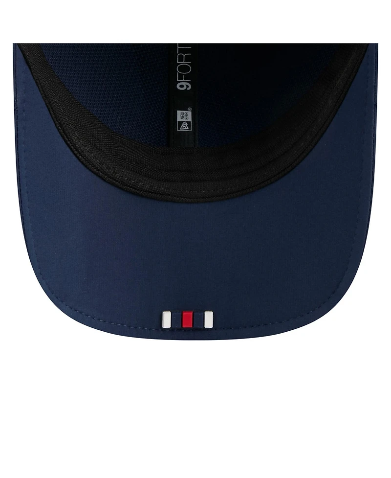 New Era Men's Navy New England Patriots 2025 Sideline M-crown 9FORTY Adjustable Hat