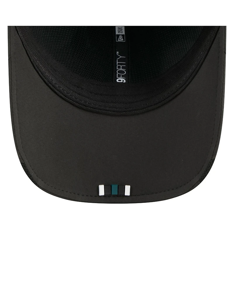 New Era Men's Philadelphia Eagles 2025 Sideline M-crown 9FORTY Adjustable Hat