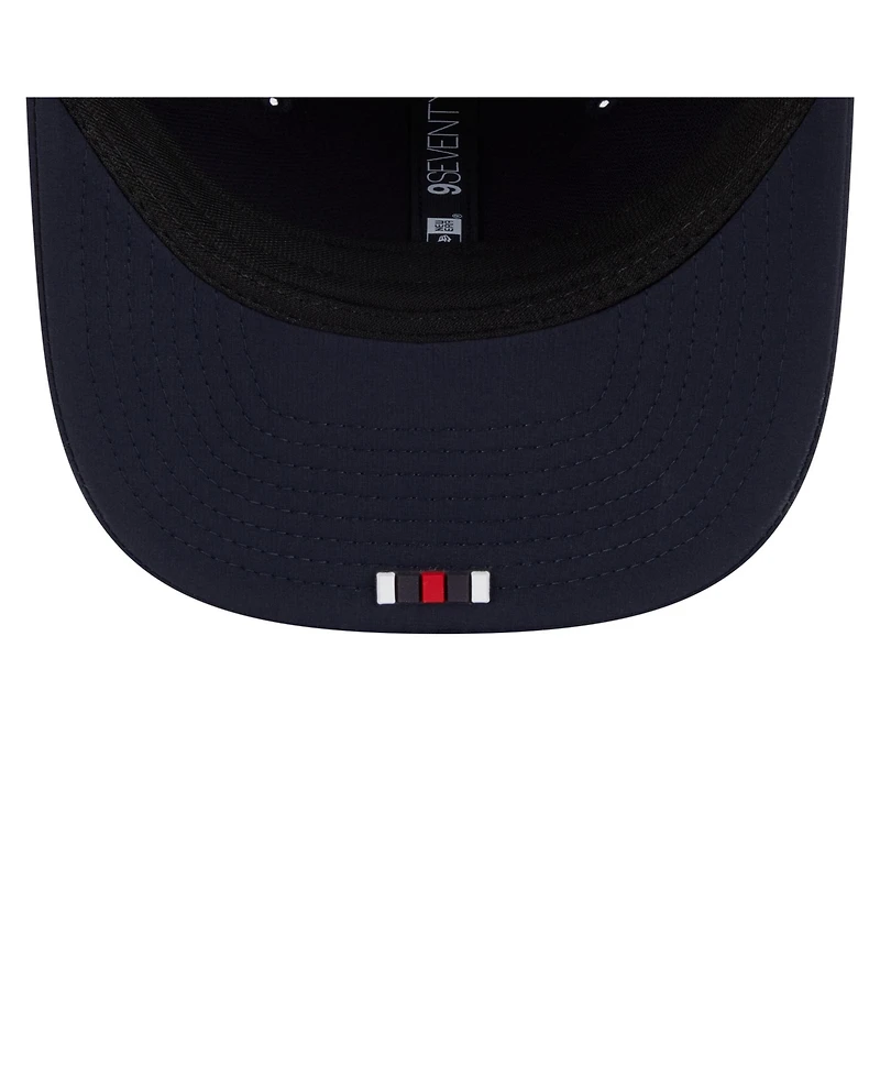 New Era Men's Navy Houston Texans 2025 Sideline 9SEVENTY Trucker Adjustable Hat