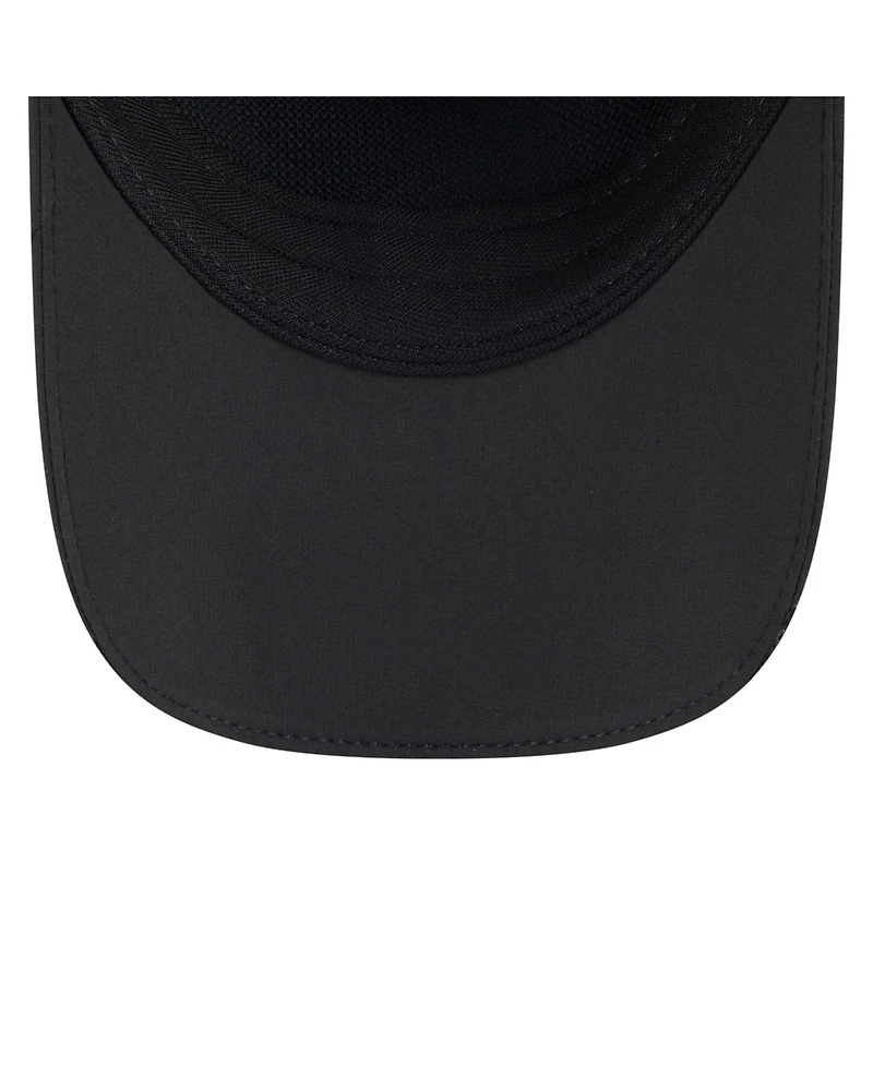New Era Men's Black Las Vegas Raiders 2025 Sideline Runner Adjustable Hat