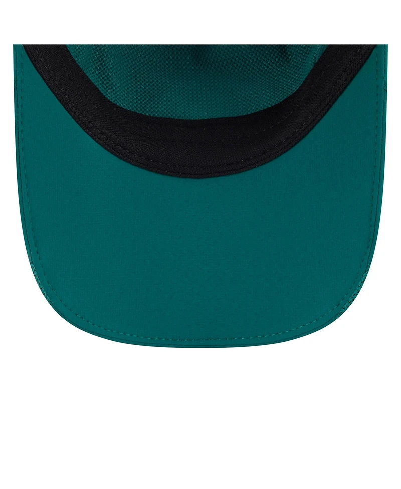 New Era Men's Green New York Jets 2025 Sideline Runner Adjustable Hat