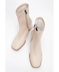 Prologue Shoes Plesa Chunky Heel Boot (Women)