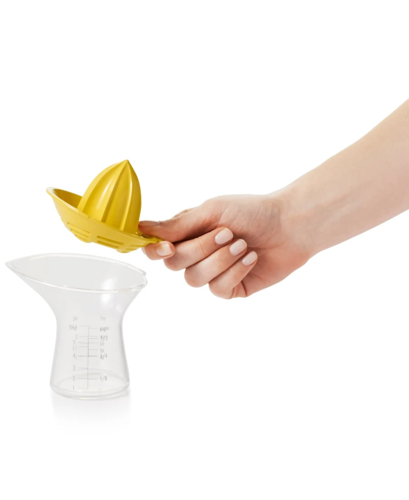 Oxo Good Grips Small Citrus Juicer
