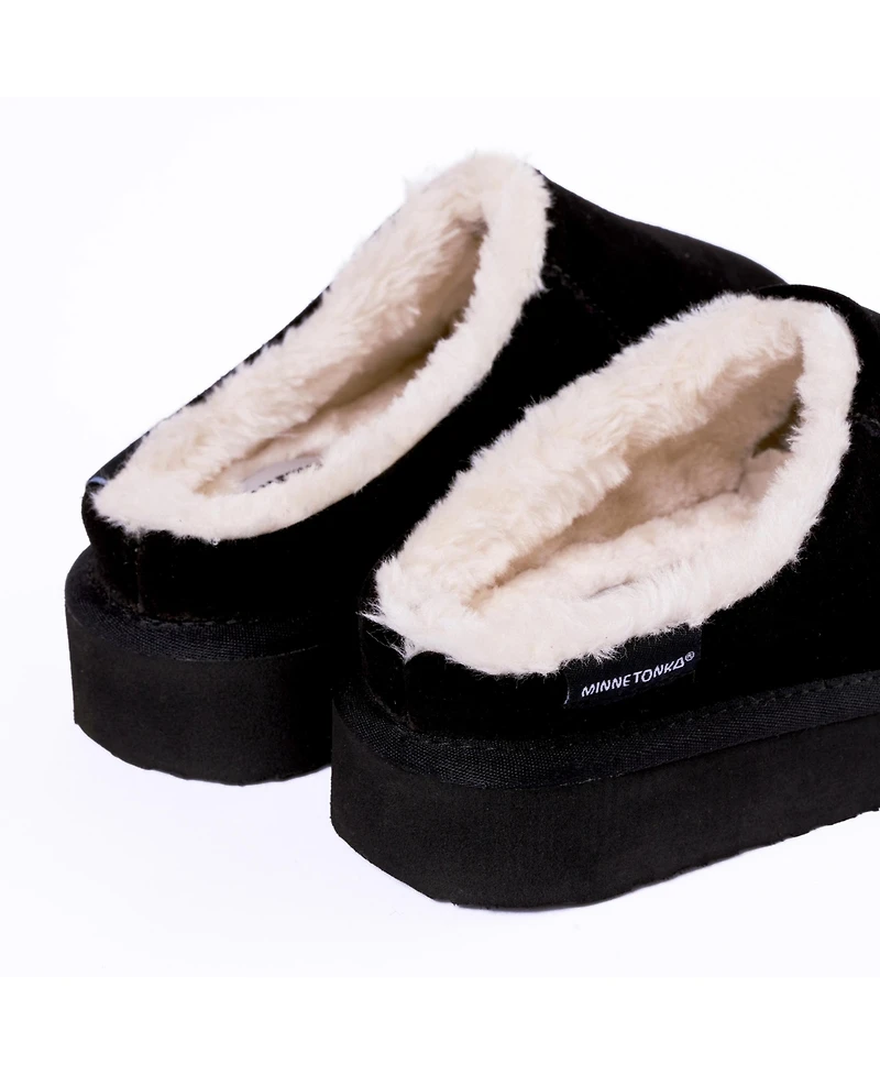 Minnetonka Women's Coze Around Clog Suede Slippers