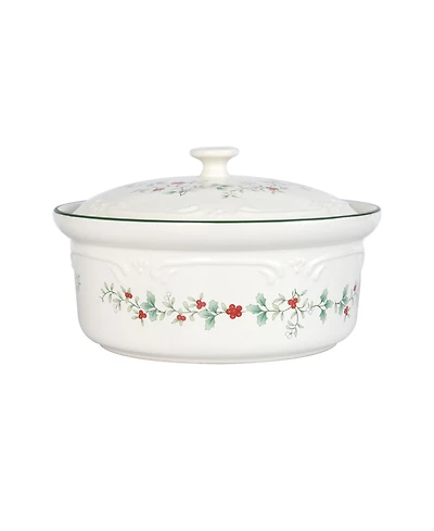 Winterberry Covered Casserole Dish