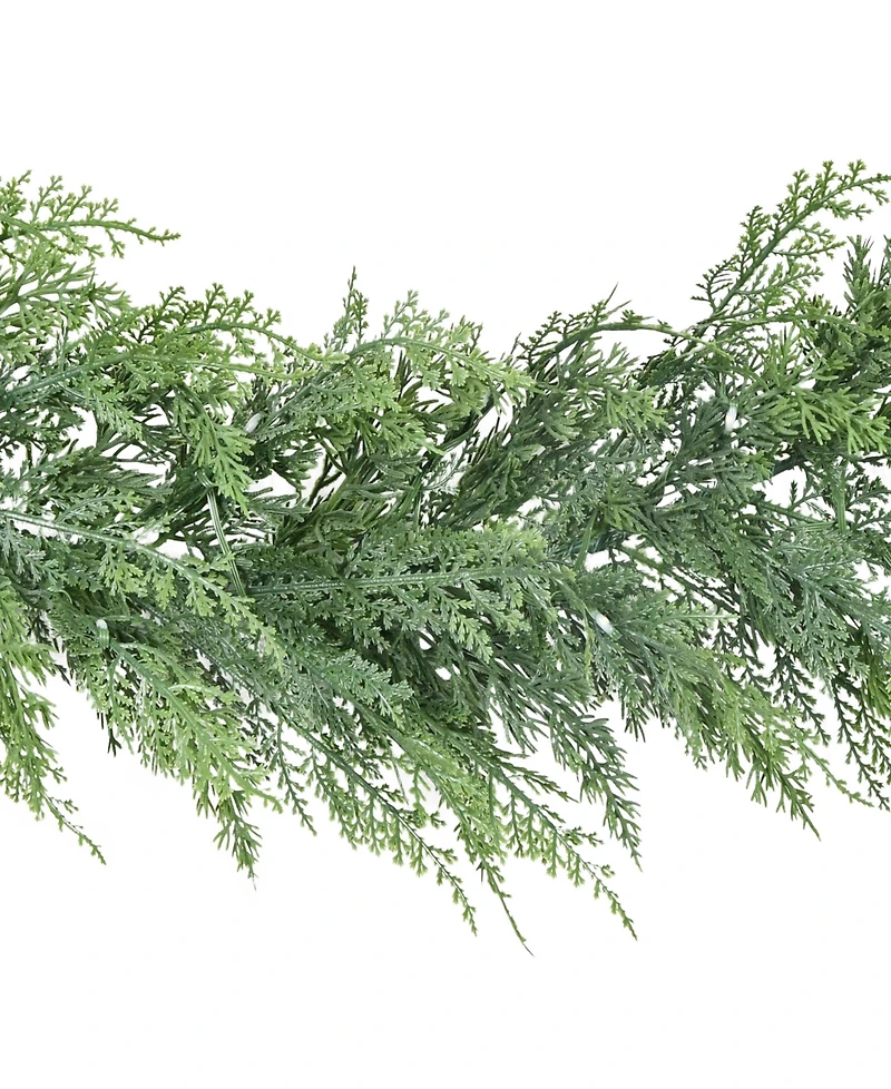 Puleo 9' x 10" Pre-Lit Battery-Operated Cedar Garland