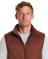 Weatherproof Vintage Men's Hexagon Quilted Vest