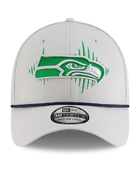 New Era Men's Gray Seattle Seahawks 2025 Nfl Rivalries Sideline 39THIRTY Flex Hat