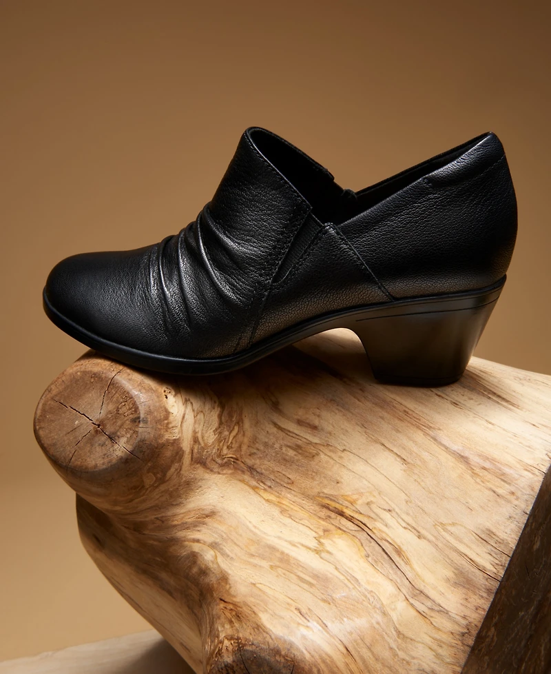 Clarks Women's Emily 2 Cove Ankle Booties
