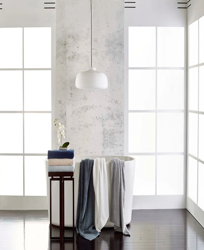 Uchino Zero Twist Bath Towel, 28" x 55"