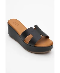 Forever & Always Shoes Lia Leather Platform Sandal (Women)