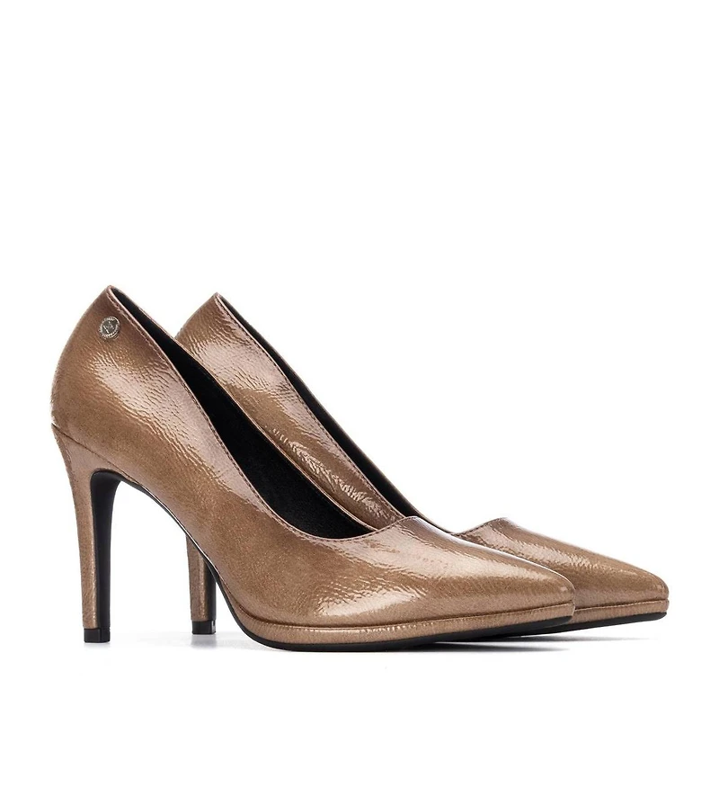 Xti Women's Patent Leather Pumps