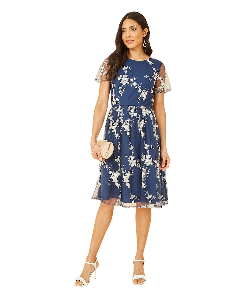 Yumi Women's Embroidered Floral Skater Dress