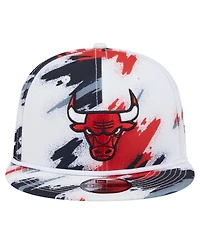 New Era Men's White Chicago Bulls Paint 9FIFTY Snapback Hat