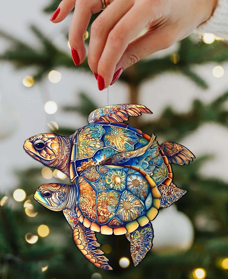 Designocracy Turtles Christmas Wooden Ornament