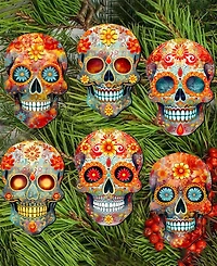 Designocracy Sugar Skulls Wood Clip-on Ornaments, Set of 6