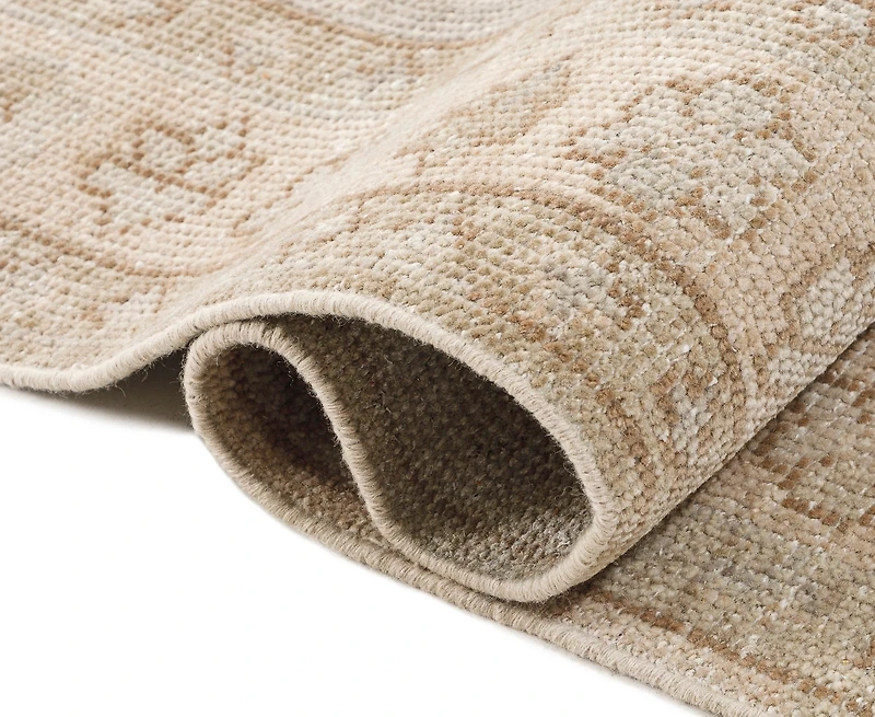 Obeetee Tuscany Nima 2'6"x8' Runner Area Rug