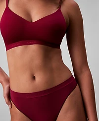 Calvin Klein Women's Form To Body Lightly Lined Bralette QF7618