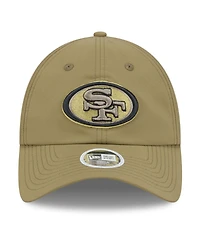 New Era Women's Green San Francisco 49ers 2025 Salute to Service Pony Tail Adjustable Hat