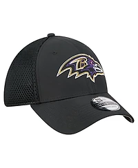 New Era Men's Black Baltimore Ravens Outline 39THIRTY Flex Hat