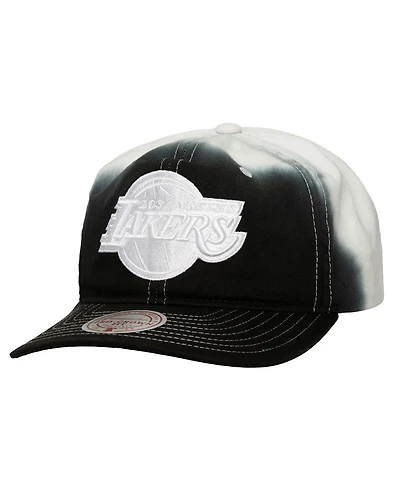 Mitchell & Ness Men's Black/White Los Angeles Lakers Dip Dye Pro Crown Adjustable Hat