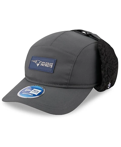 New Era Men's Charcoal New England Patriots 2025 Sideline Cold Weather Runner Dog Ear Adjustable Hat