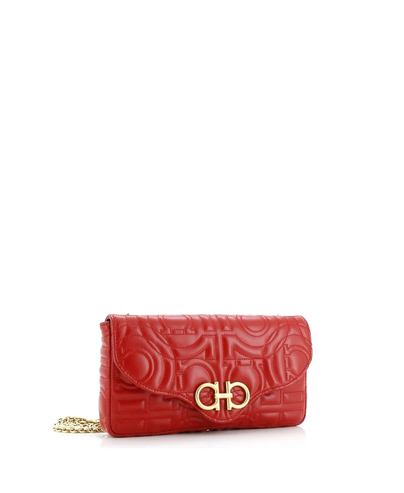 Pre-Owned Salvatore Ferragamo Mini Gancini Chain Wallet Gancini Quilted Leather
