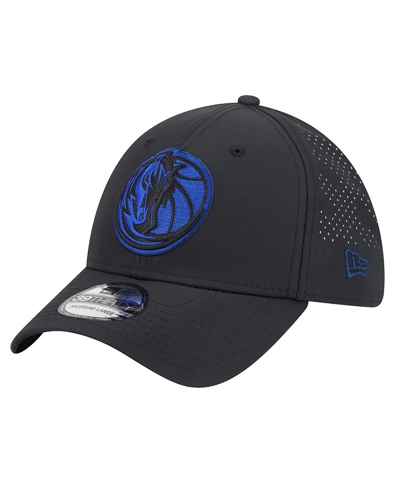 New Era Men's Black Dallas Mavericks Night 39THIRTY Flex Hat