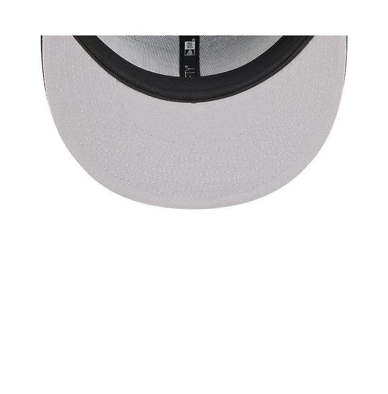 New Era Men's Black Chicago Bulls Jersey Hook Statement Edition 9FIFTY Snapback Hat