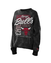New Era Women's Black Chicago Bulls Boxy Throwback Mineral Wash Sweatshirt