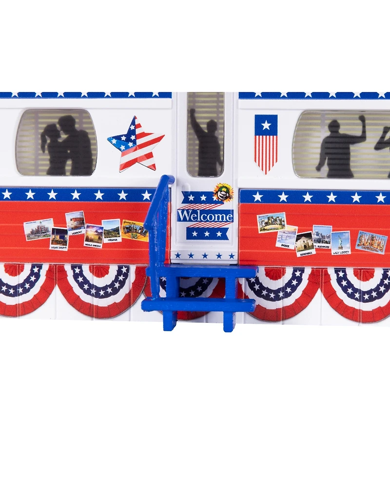 Lionel Patriotic Plug-Expand-Play Mobile Home Trailer O Gauge Model Train Accessory