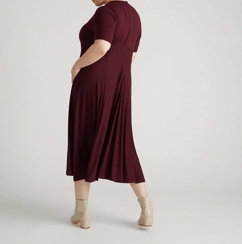 Universal Standard Plus Devi Liquid Jersey Dress