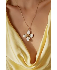 Retro Chic Large Iris Blossom Pendant Neckalce