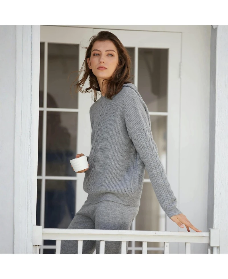 Bellemere New York Women's Single Cable Superfine Merino Pullover