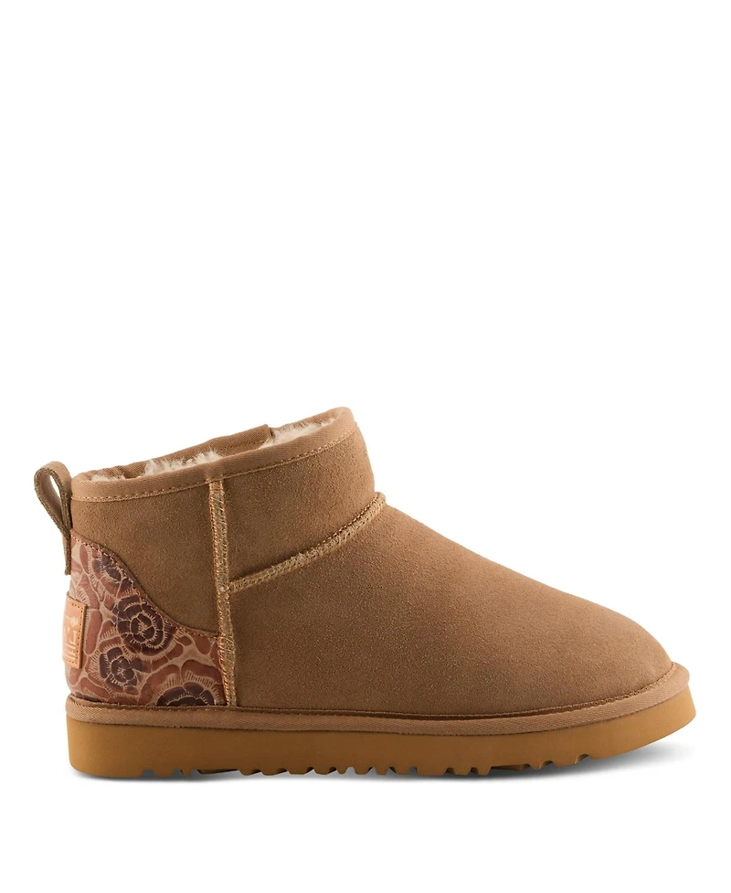 L'Artiste Women's Brandai-Curli Shearling Ankle Boot – Embossed Leather & Suede Slip-On With Whipstitch Detail