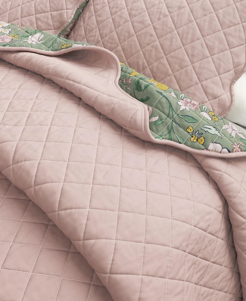 Linery & Co. Cotton Stitched Reversible Floral 3 Piece Scalloped Quilt and Sham Set