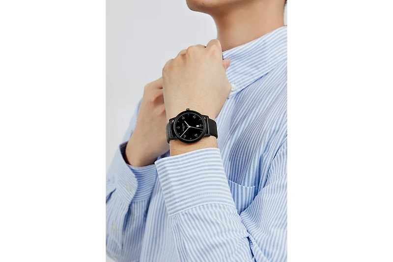 Victoria Hyde Men's Watch Apple Leather Strap Orton in