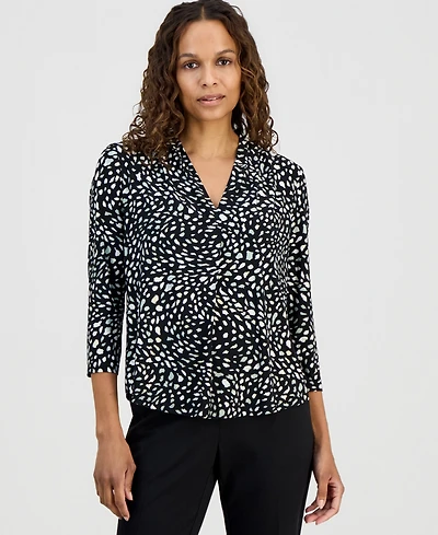 Anne Klein Essentials Petite Printed V-Neck 3/4-Sleeve Top