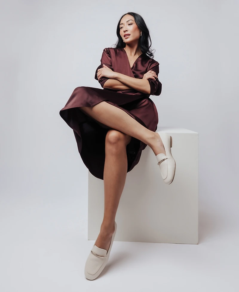 Journee Collection Women's Wrenn Slip On Loafers