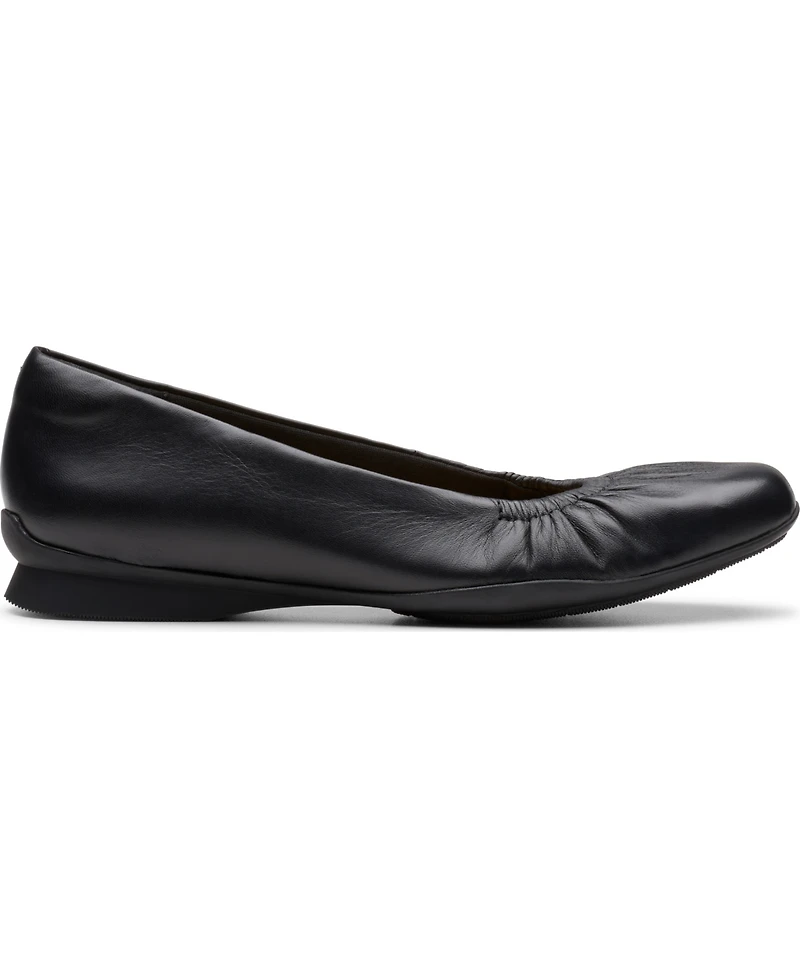 Clarks Women's Jazmynn Lo Slip-On Flats