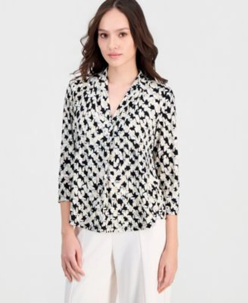 Anne Klein Essentials Petite Printed V Neck 3 4 Sleeve Top